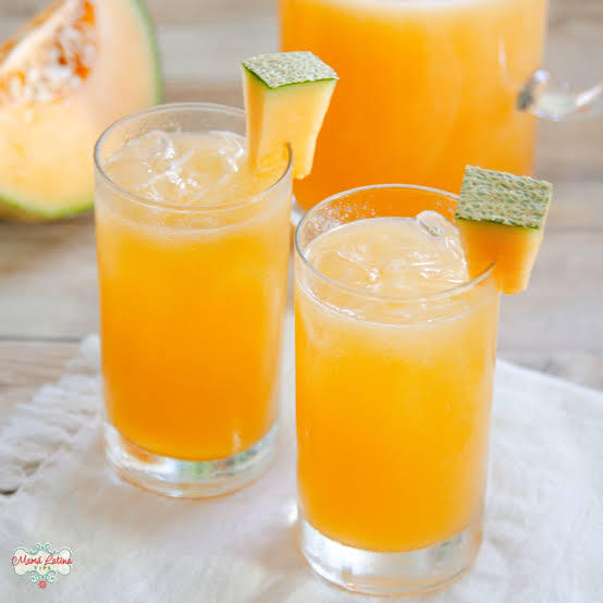 Aguas Nat. Piña Med.
